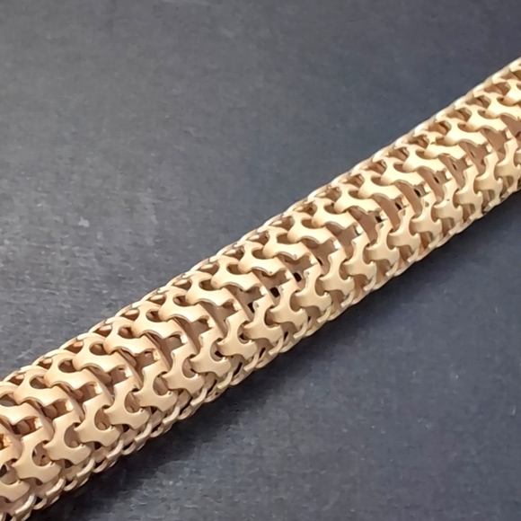 Vintage Whiting & Davis Ivory Mesh Evening Purse. - Picture 4 of 16